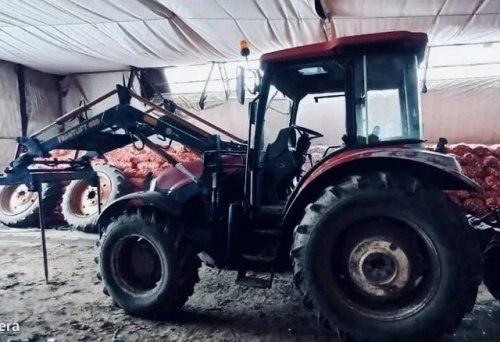 на фото: Продам Продам китайский трактор YTO X904 б/у, 2015 г, город Серпухов