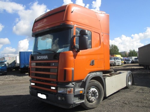 на фото: Scania 124L 420 2005г.в