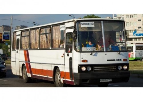 на фото: Автобус Икарус 256 Б/У, 2001 г. в. - Москва