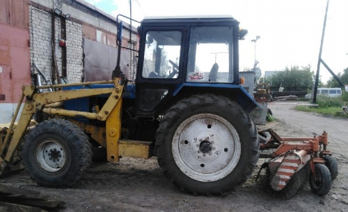 на фото: Продаю трактор МТЗ 82 Б/у, 2003 г. – Северодвинск