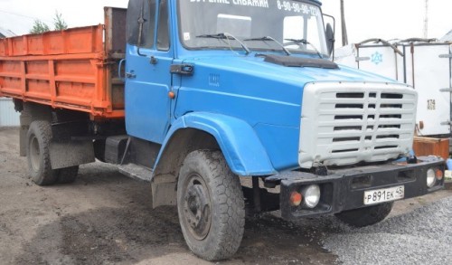 на фото: Продам грузовик ЗИЛ (Челябинск)