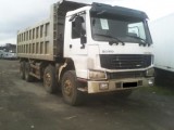 Продам грузовик самосвальный НОWO ZZ3267N3061