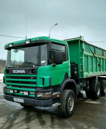 на фото: Самосвал Scania 6x6, б/у, 2002 г - Алтуфьево