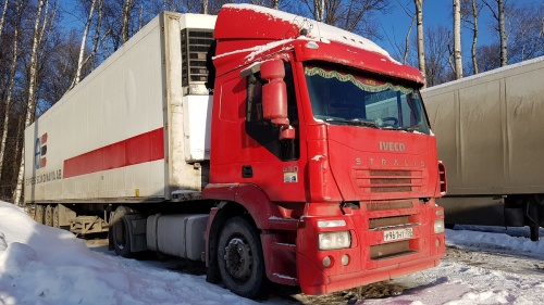 на фото: IVECO STRALIS Active Time AT440S43T/P 430