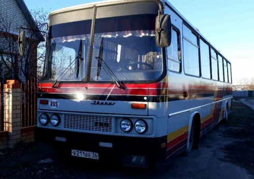 на фото: Автобус Икарус Б/У, 1992 г. – Саратов