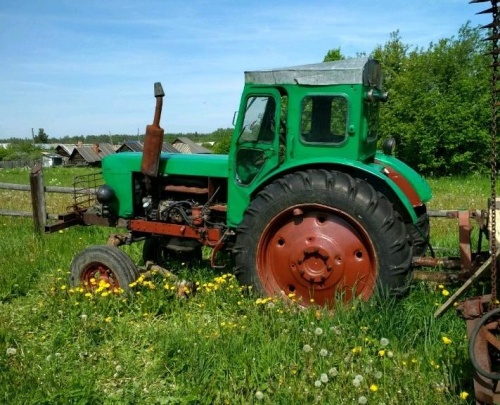 на фото: Трактор Т-40 б/у, 1991 г. – Мурзинка (Свердловская область)
