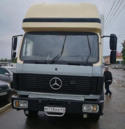 на фото: Продам грузовик Mercedes-Benz Б/У, 1992 г. – Буй